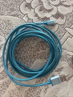 Staple Braided USB-A to Lightning Cable — Teal Blue
